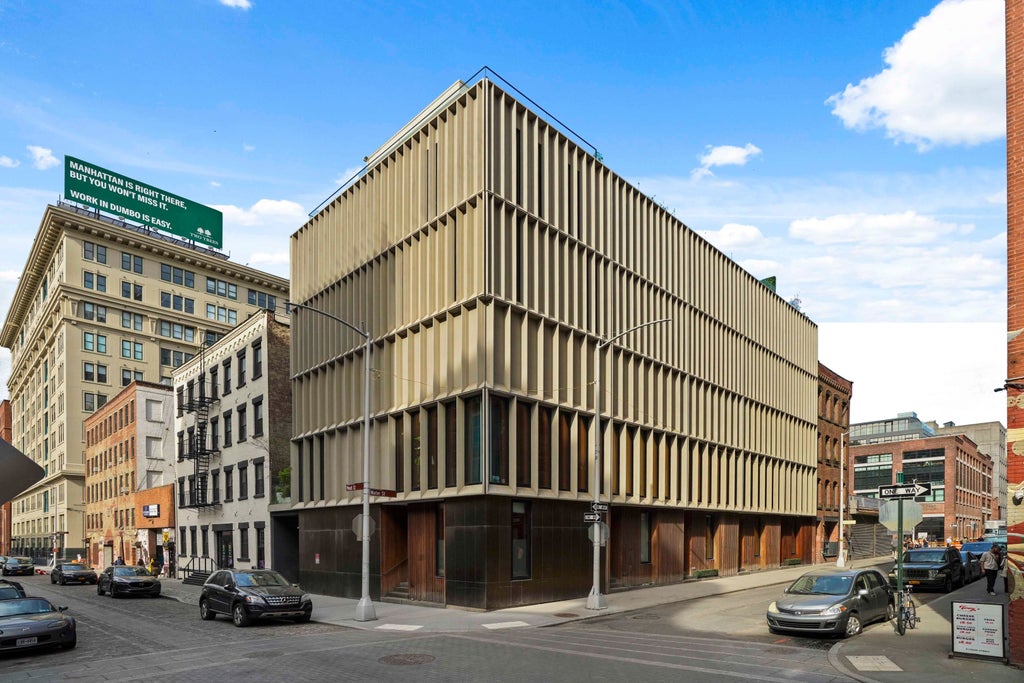 35 of 38 - 175 Water Street, New York City, NY