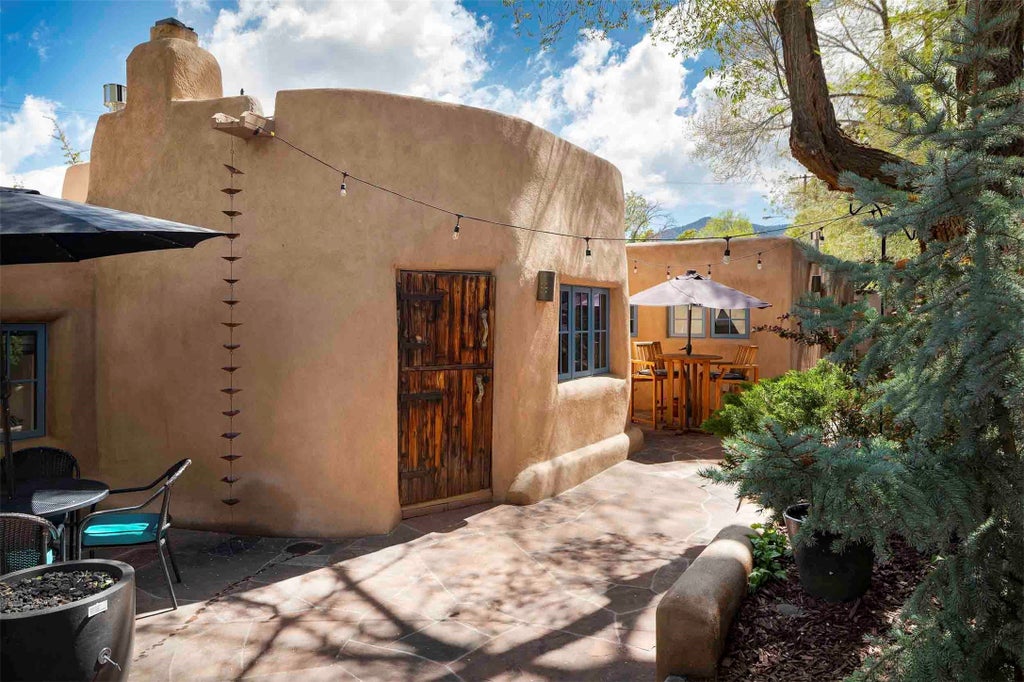 942 Canyon # A & B, Santa Fe