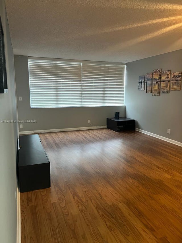 2 of 14 - 2751 Taft St 302, Hollywood, FL