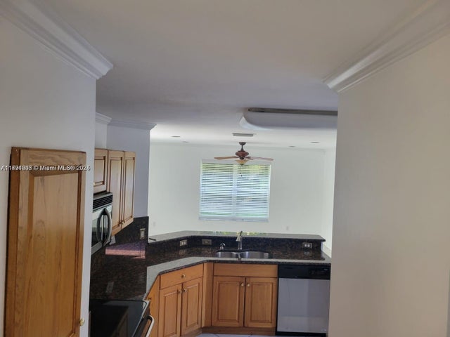 5 of 25 - 8021 Stirrup Cay Ct, Boynton Beach, FL