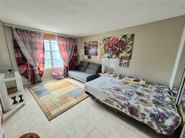2 of 48 - 3800 S Ocean Dr 818, Hollywood, FL
