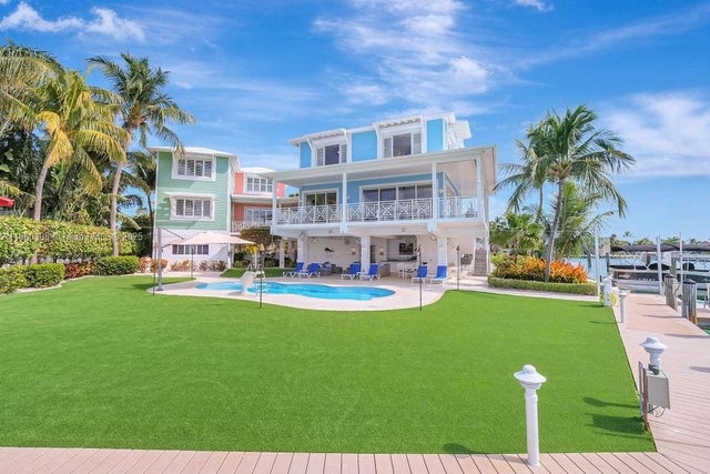2 of 45 - 162 Bayview Dr, Islamorada, FL