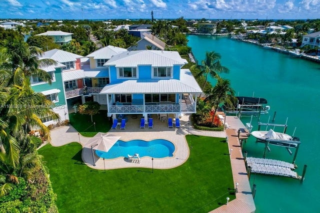 3 of 45 - 162 Bayview Dr, Islamorada, FL