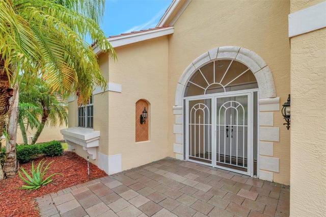4 of 53 - 737 Sw Great Exuma Cv, Port St Lucie, FL