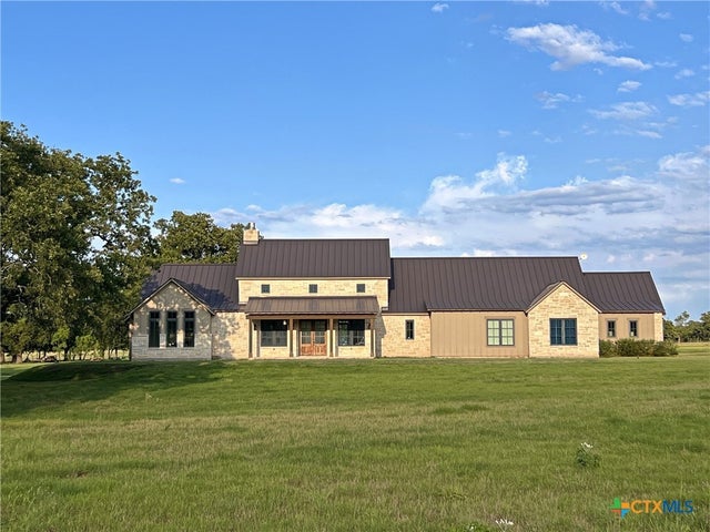 1402 Countryside Bend, Fredericksburg
