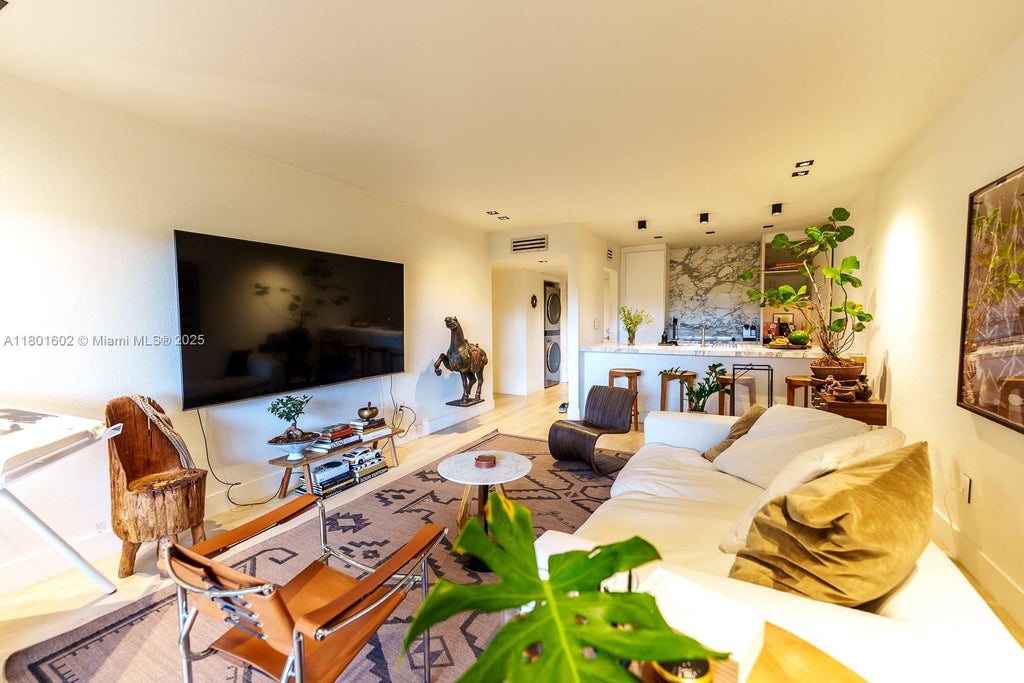 7487 Sw 82nd St C302, Miami