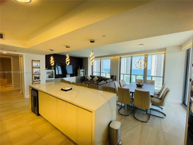 3 of 27 - 2600 E Hallandale Beach Blvd T2601, Hallandale Beach, FL