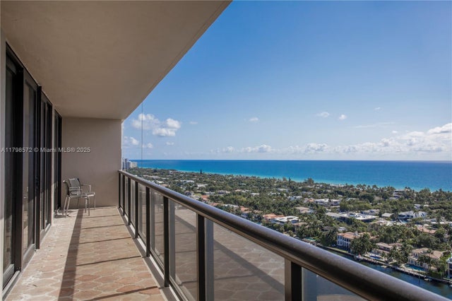 2 of 26 - 19667 Turnberry Way 27-k, Aventura, FL