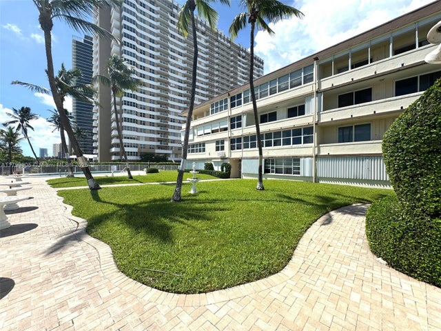 3 of 24 - 1936 S Ocean Dr 8d, Hallandale Beach, FL