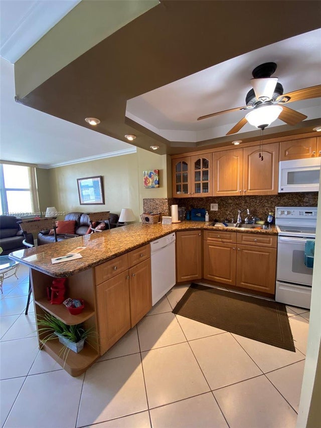 4 of 24 - 3180 S Ocean Dr 403, Hallandale Beach, FL