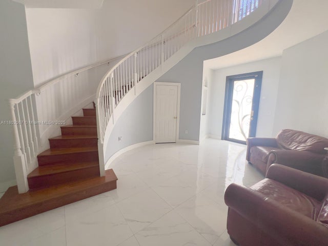 3 of 12 - 19994 Sw 129th Ct, Miami, FL