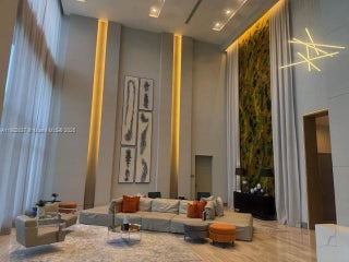 Photo of Listing #A11802037