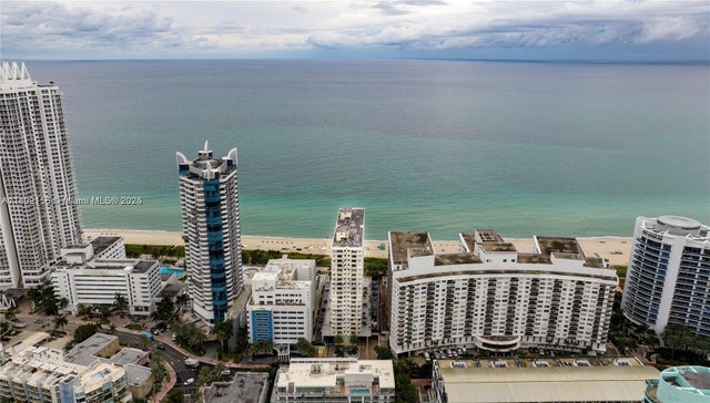 3 of 39 - 6061 Collins Ave 7d, Miami Beach, FL