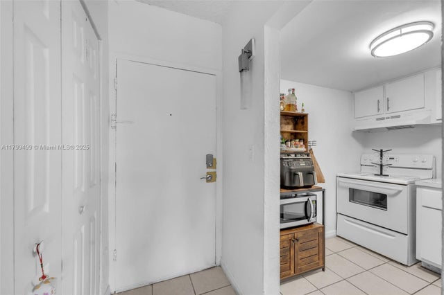 3 of 23 - 4550 Nw 9th St 106e, Miami, FL