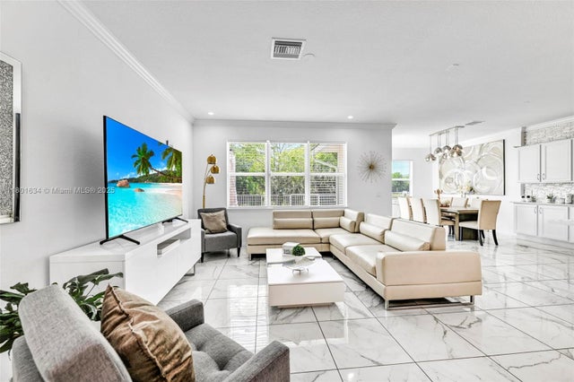 1 of 44 - 1083 Eucalyptus Dr, Hollywood, FL