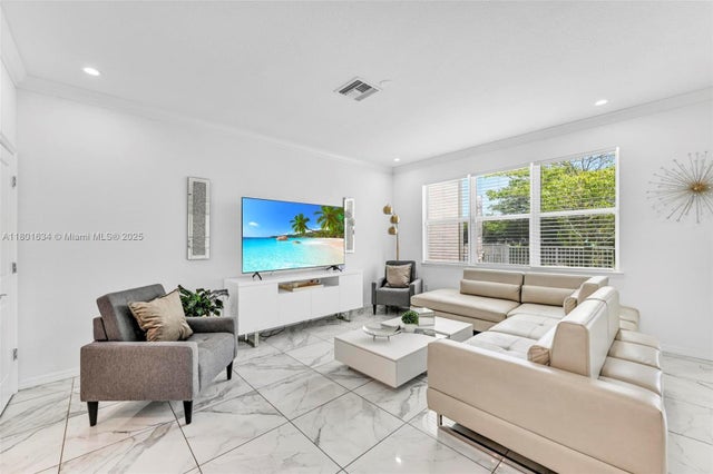 2 of 44 - 1083 Eucalyptus Dr, Hollywood, FL