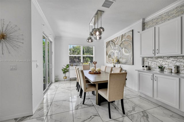 5 of 44 - 1083 Eucalyptus Dr, Hollywood, FL