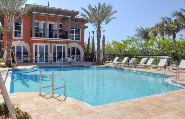 3 of 55 - 4510 El Mar Dr 405, Lauderdale By The Sea, FL
