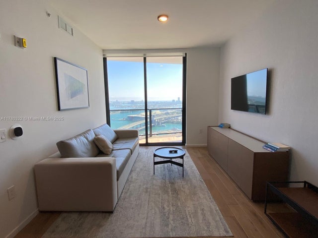 2 of 23 - 398 Ne 5th St 2910, Miami, FL