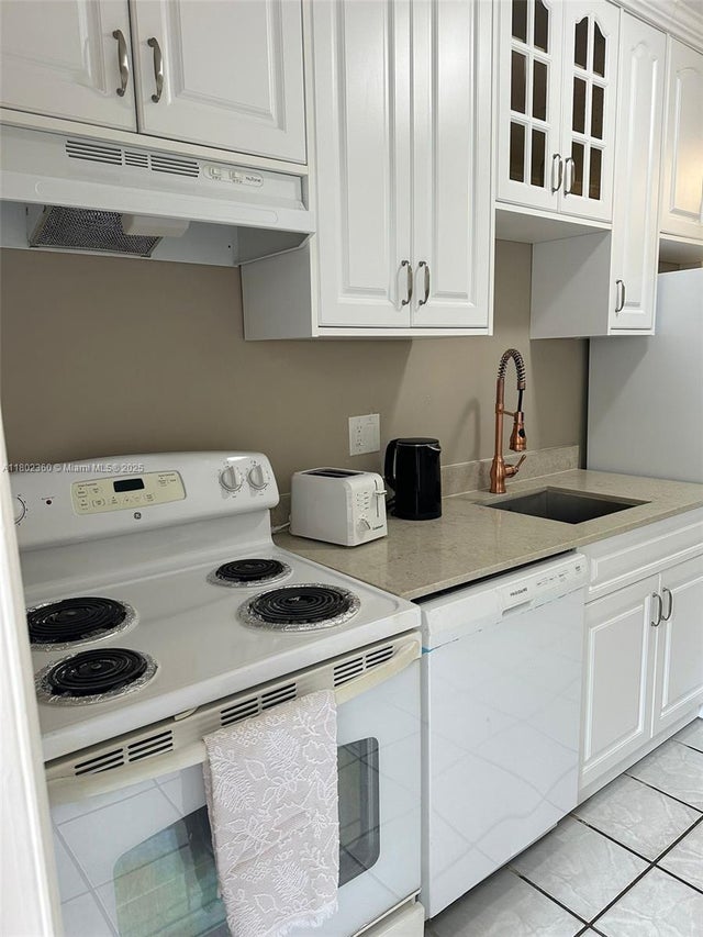 2 of 13 - 2600 S Ocean Dr S113, Hollywood, FL