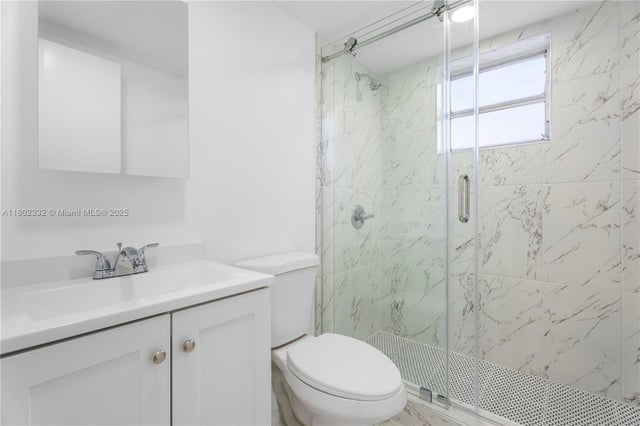 3 of 9 - 1661 Sw 3rd St 8, Miami, FL