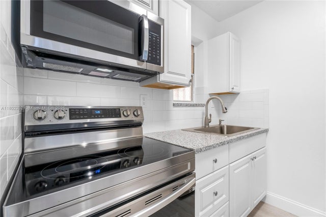 5 of 9 - 1661 Sw 3rd St 8, Miami, FL