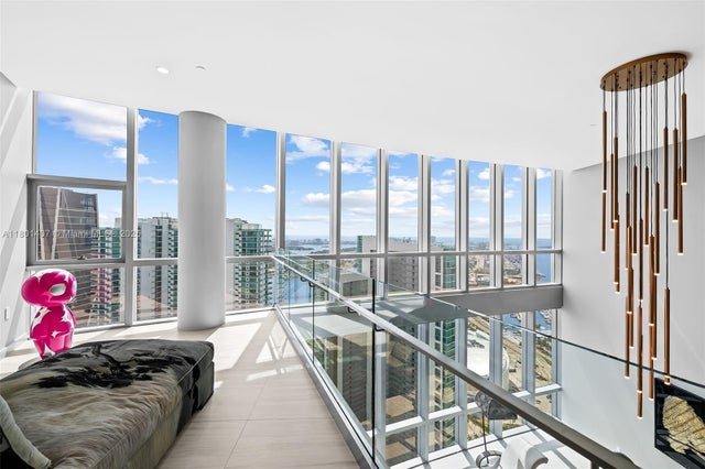 2 of 89 - 851 Ne 1st Ave Ph 5401, Miami, FL