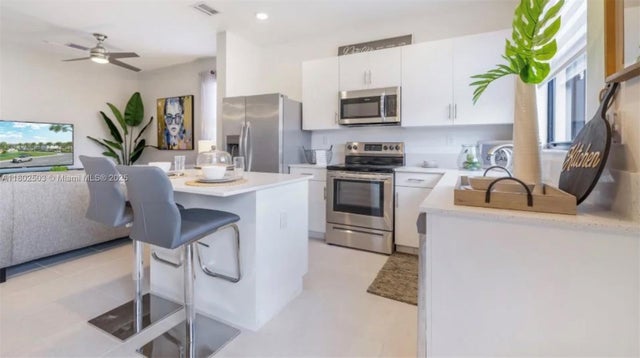 5 of 11 - 2355 Nw 122nd Ter, Miami, FL