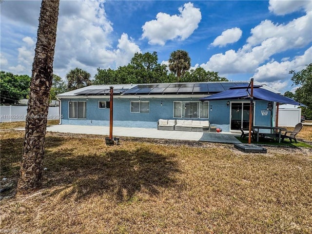 3 of 23 - 4002 Cascade Lane, La Belle, FL