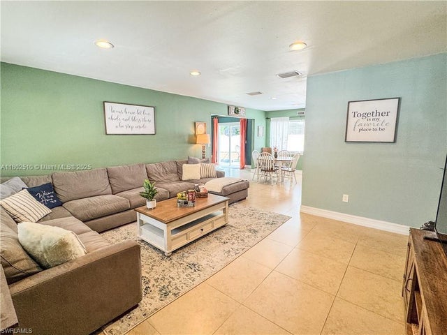 4 of 23 - 4002 Cascade Lane, La Belle, FL