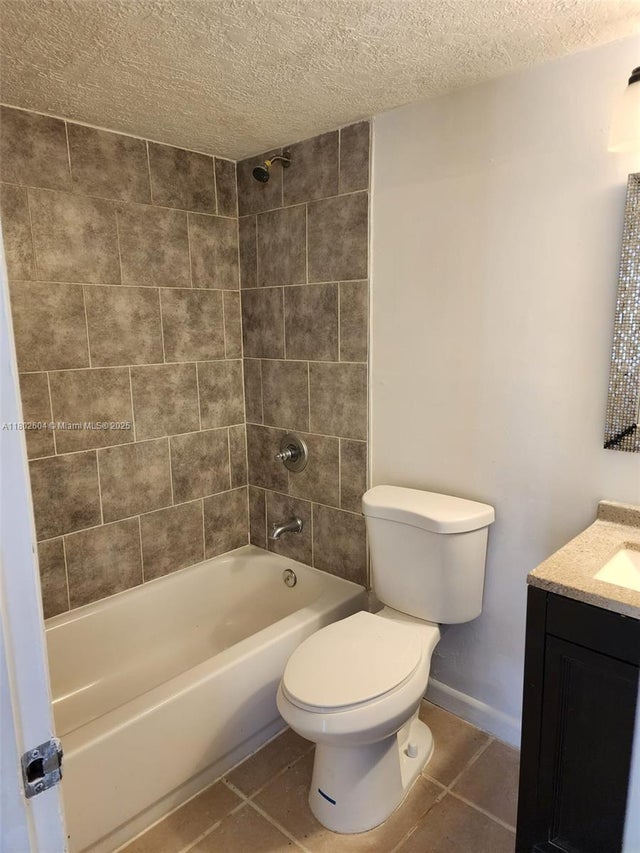 3 of 8 - 6020 Shakerwood Cir 103, Tamarac, FL