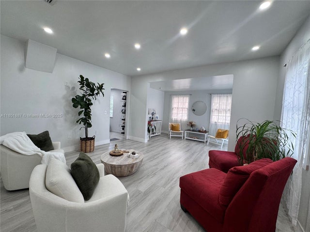 3 of 30 - 6159 Sw 22nd St, Miami, FL