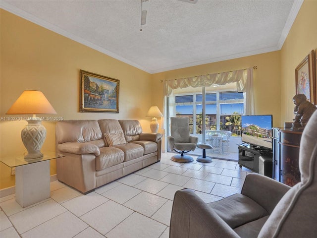 4 of 50 - 2800 Nw 47th Ter 407b, Lauderdale Lakes, FL