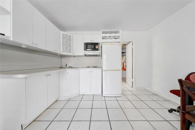 3 of 17 - 6484 Indian Creek Dr 202, Miami Beach, FL