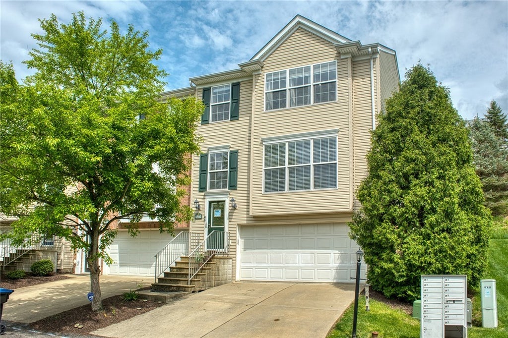 10562 Cherry Grove Court, McCandless