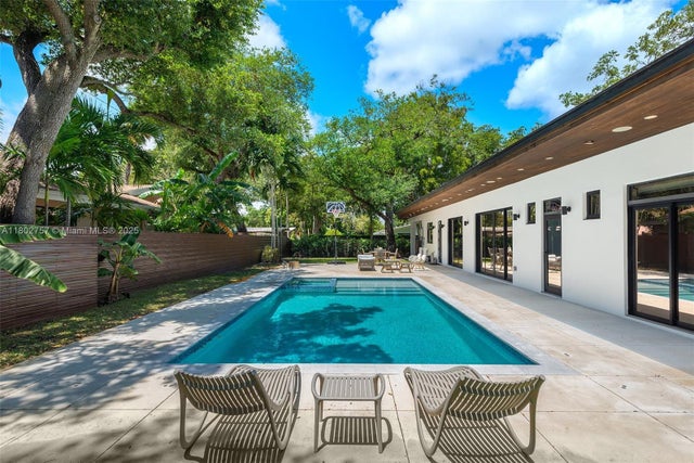 3 of 39 - 2060 Ne 198, Miami, FL