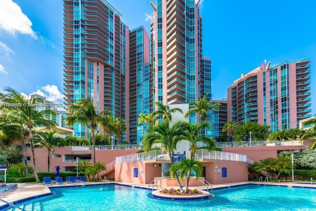 3370 Hidden Bay Dr 510, Aventura