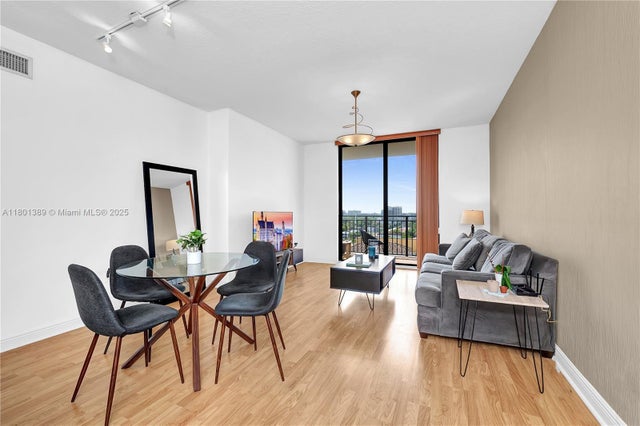3 of 32 - 888 S Douglas Rd 910, Coral Gables, FL