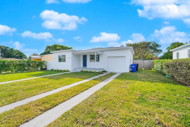 2 of 26 - 1980 Ne 159th St, North Miami Beach, FL