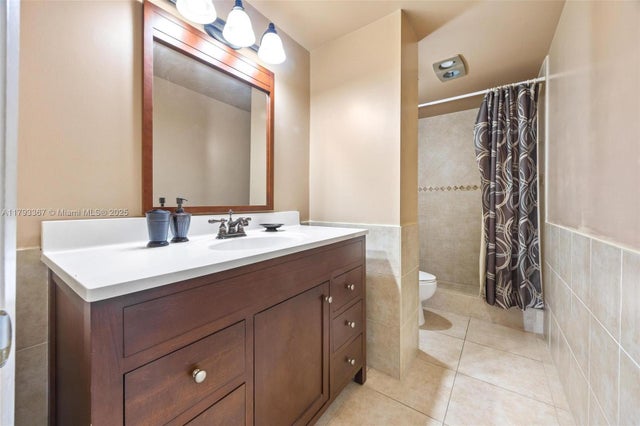 3 of 19 - 4350 Hillcrest Dr 1016, Hollywood, FL