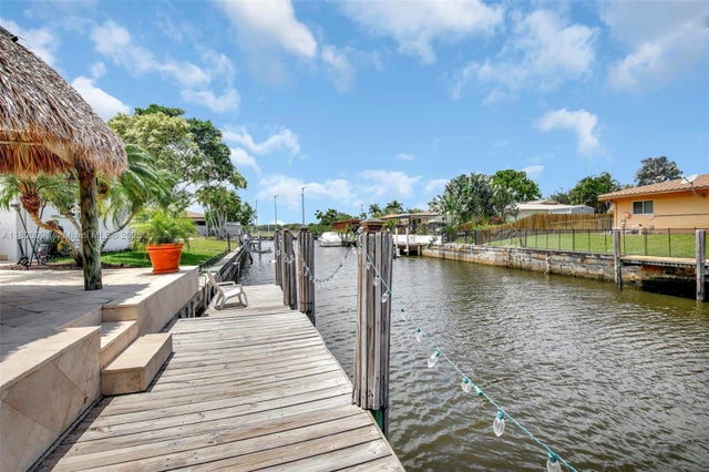 2 of 71 - 6001 Sw 18th St, Plantation, FL
