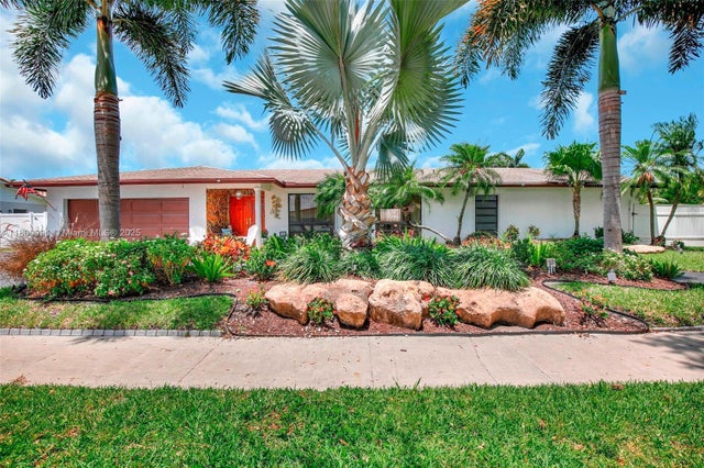 4 of 71 - 6001 Sw 18th St, Plantation, FL