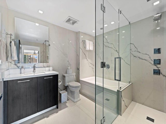 1 of 37 - 500 Brickell Ave 2203, Miami, FL