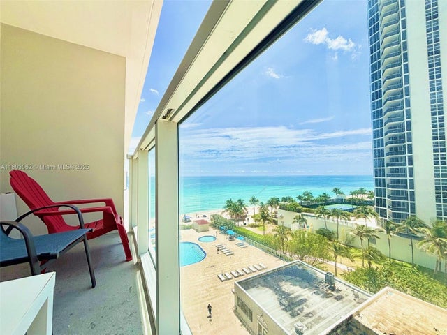 5 of 34 - 19201 Collins Ave 606, Sunny Isles Beach, FL