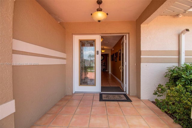 3 of 61 - 3528 Se 16th Pl, Cape Coral, FL