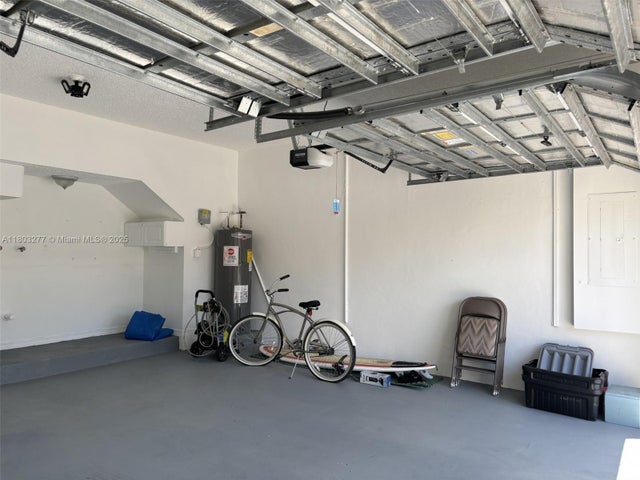 5 of 38 - 14737 Sw 132nd Ct, Miami, FL