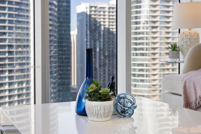 3 of 15 - 485 Brickell Ave 3504, Miami, FL