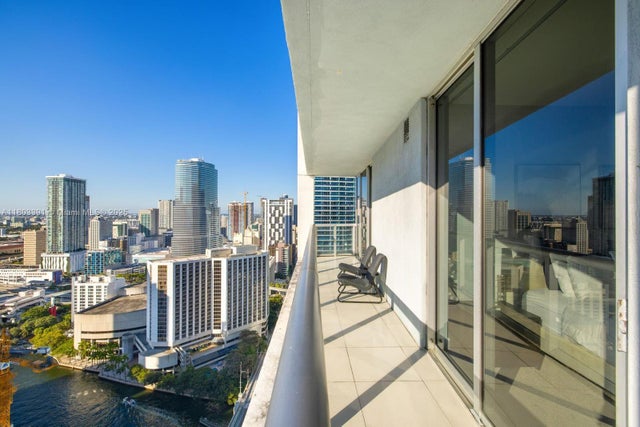 5 of 15 - 485 Brickell Ave 3504, Miami, FL