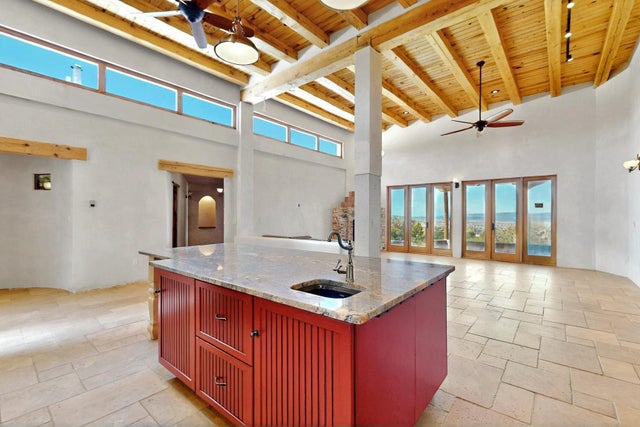 5 Camino Sin Ganas, Santa Fe