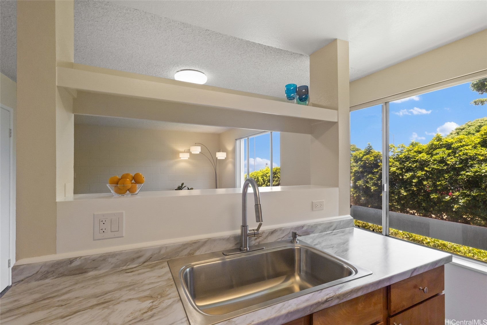 Photo of Listing #202512096